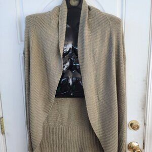 Pink Clover Kaia Textured Curved Cardigan